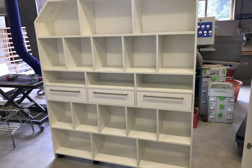01 kast op maat